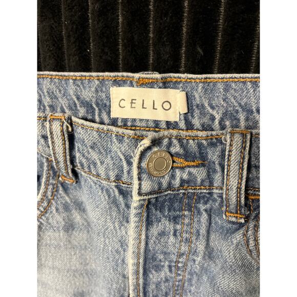 Cello Women’s High Waist Wide Leg Distressed Jeans Size 9 (29x35) - Picture 4 of 4